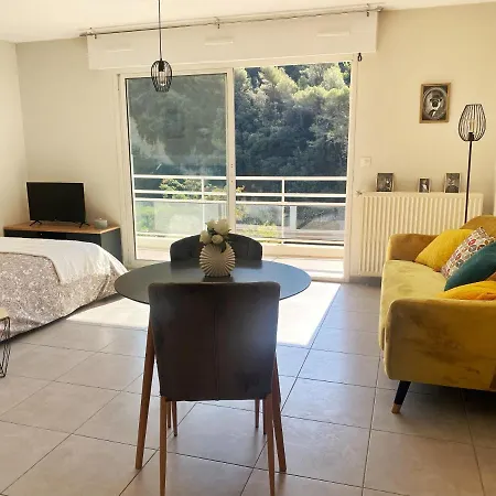 Aparthotel Madeleine - Services Seniors Nizza